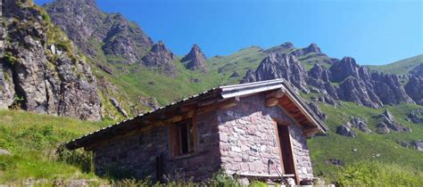 località baita prada|Escursione sul Monte Baldo al Rifugio Mondini da Prada Alta.